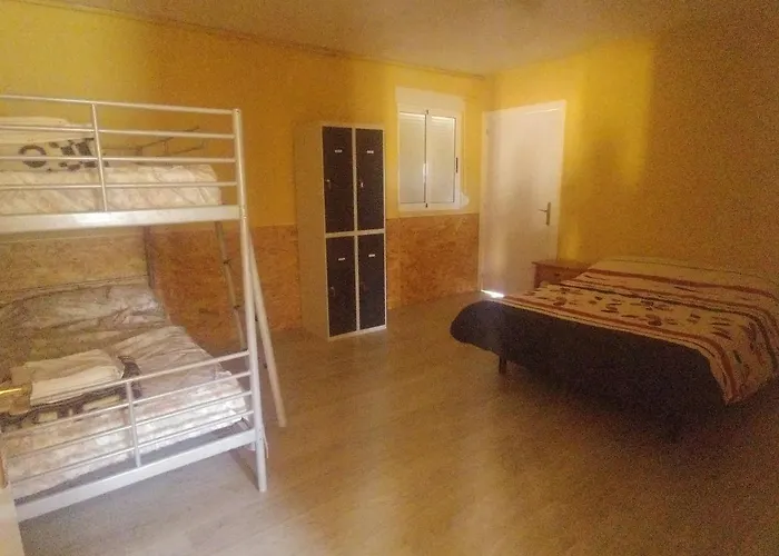 Hostel Albergue Cilleruelo De Bezana *